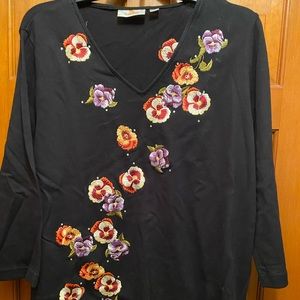 Quacker Factory 3/4 sleeve floral sweater. Size XL
